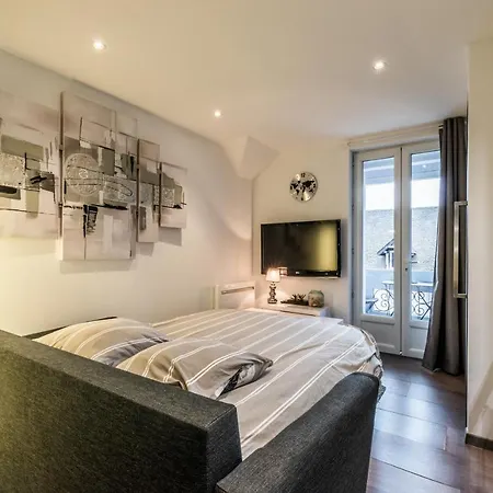 Le Grand Duplex Du *